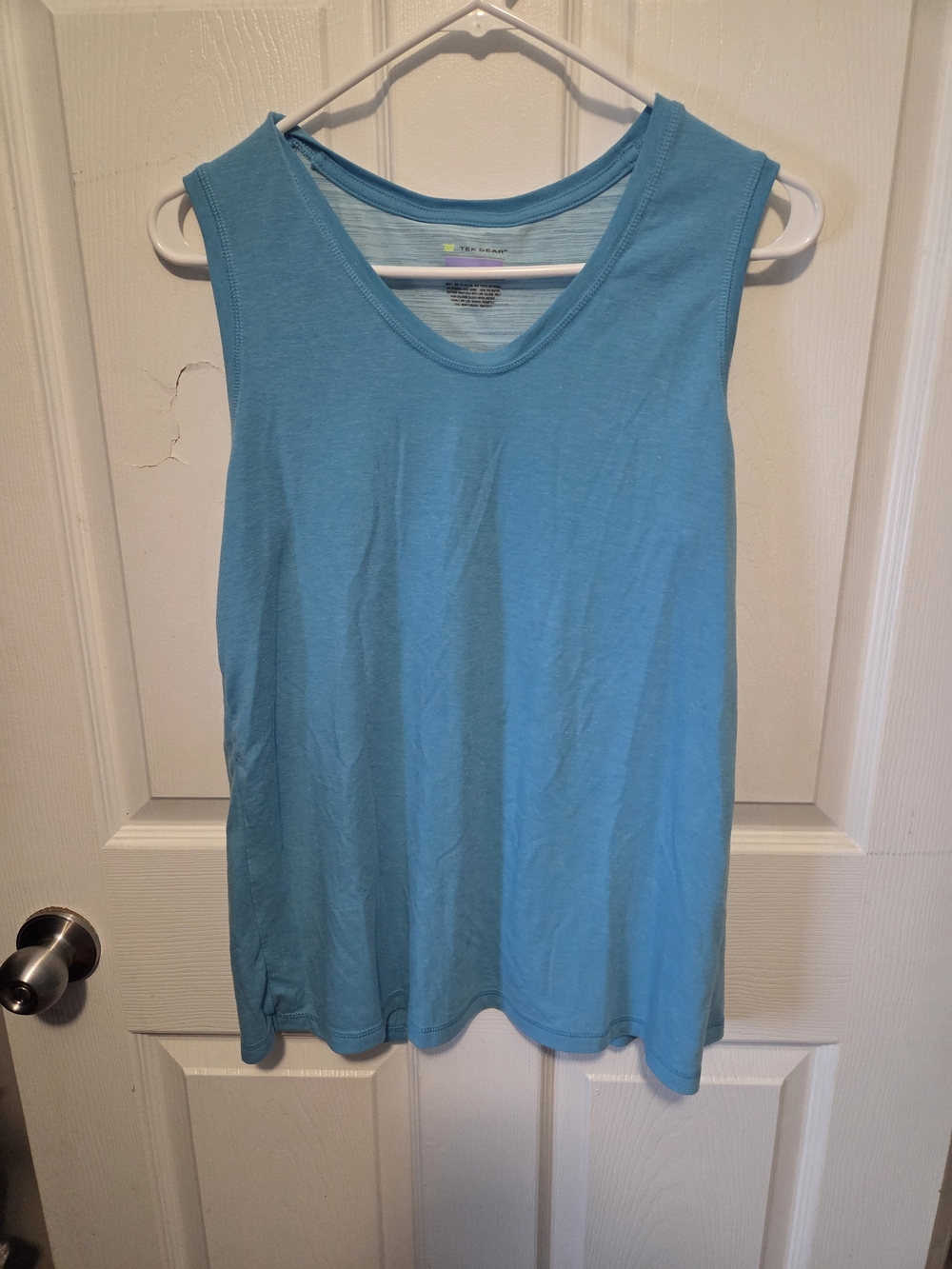 tek gear Aqua V-Neck Sleeveless Tank Top - Picture 1 of 4